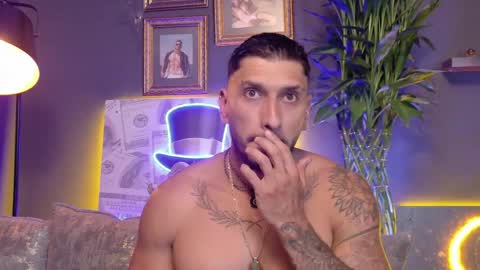 HEY IM SETH online show from April 10, 9:33 pm