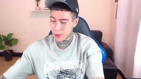 Thomas online show from December 1, 3:15 pm