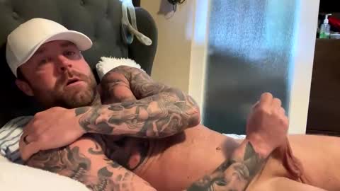 Big uncut hunk online show from March 15, 6:14 pm