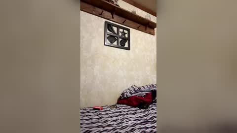sexystudd11 online show from May 23, 4:40 am