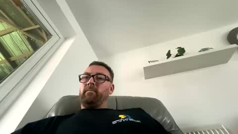 Sharksboy online show from November 14, 1:34 pm