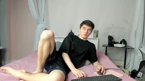 Max online show from January 16, 6:54 pm