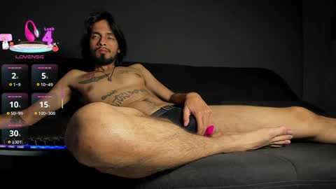 Elliot online show from February 20, 10:15 pm