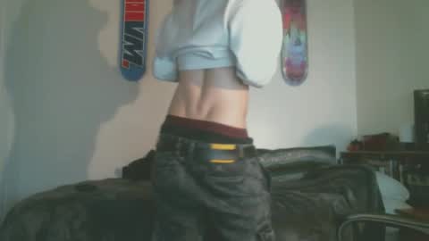 shyboyhugecum2020 online show from March 21, 4:27 am