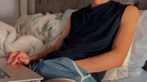 shydude666 online show from March 3, 10:29 pm