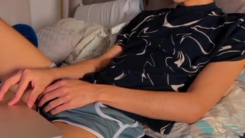 shydude666 online show from December 13, 9:52 pm