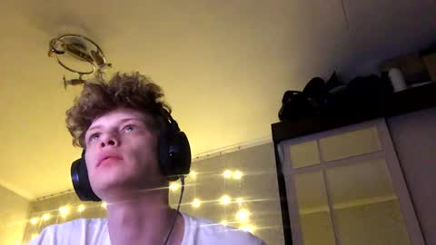 Tom and Betty online show from February 11, 4:24 pm