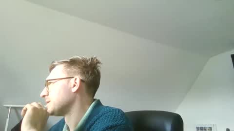 silent_control93 online show from April 1, 10:06 am