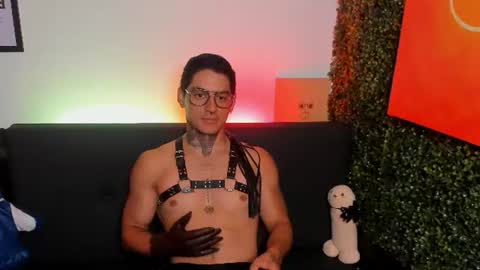 Simon Cortes online show from July 25, 11:40 am