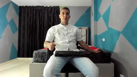 SIMON KELER online show from February 2, 3:21 am