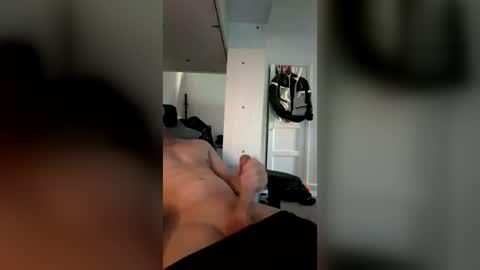 simonp077 online show from August 3, 3:18 pm