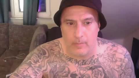 sinalco1975 online show from October 30, 3:52 am