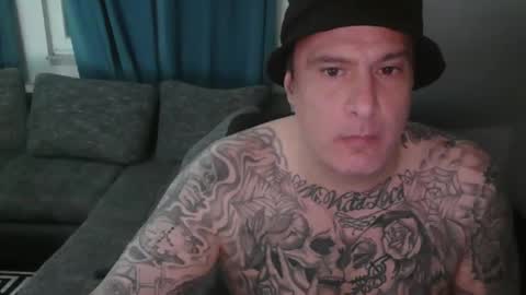 sinalco1975 online show from December 14, 6:20 am