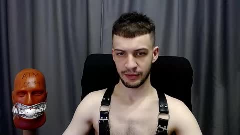 Sir Damien online show from December 5, 3:13 am