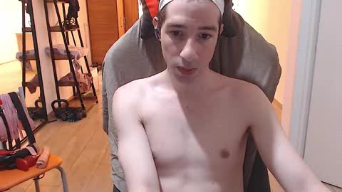 sissy slave online show from January 6, 1:31 am