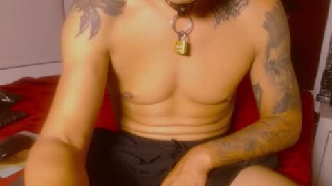 skinnydevil1 online show from March 2, 7:15 am