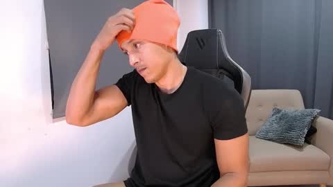 Liam Vokov online show from February 15, 11:35 pm