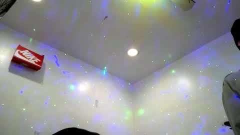 Sleazyycarlitx online show from November 17, 8:17 am