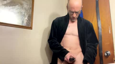 slim315488 online show from March 15, 11:40 am