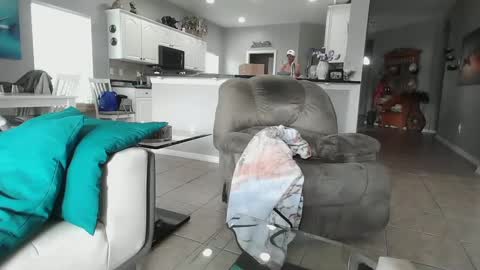 Daddy online show from February 5, 2:05 pm