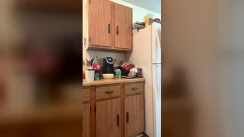 Smoothnutz83 online show from April 26, 5:54 pm