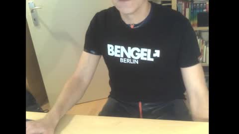 sneaxfreund online show from January 26, 3:06 am