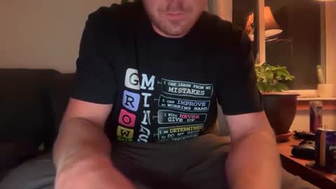 snowtrooper888 online show from July 27, 4:52 am