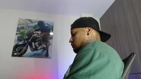 soy_apolo online show from February 11, 4:34 pm