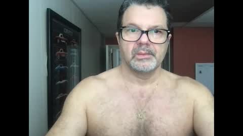 Snapshot of spike69old chatting on February 14, 4:52 pm spike69old online show from February 14, 4:52 pm