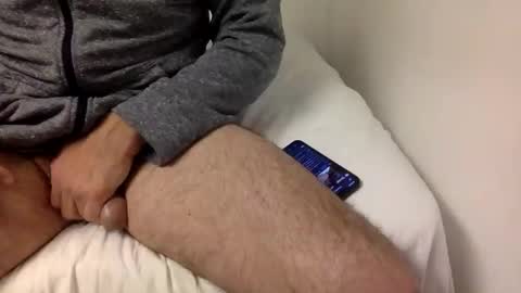 Spontaneouscumbustion online show from February 7, 10:59 pm