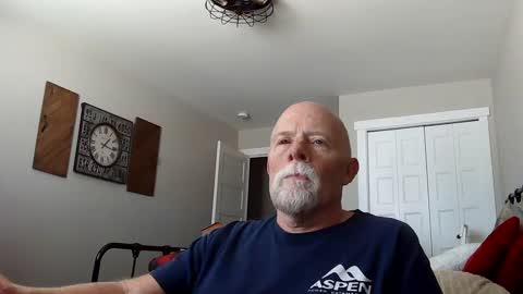 Snapshot of sportfish chatting on September 21, 8:20 pm sportfish online show from September 21, 8:20 pm