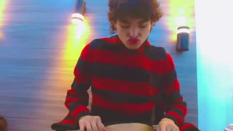 ethan online show from June 23, 1:04 pm