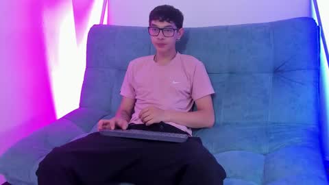 Ssweetthott online show from March 11, 12:28 pm