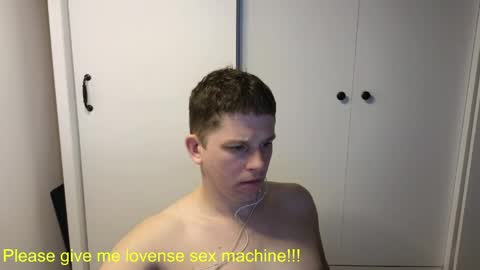 st1vemaster01 online show from April 16, 2:39 pm