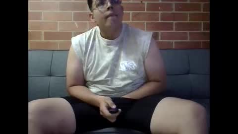 steef0_ online show from April 14, 5:29 am