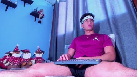 Stefann Salvatore online show from January 4, 10:13 pm