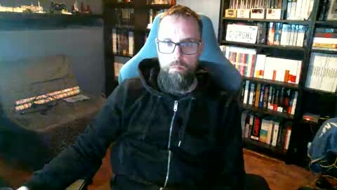 MeStef online show from April 18, 8:09 pm