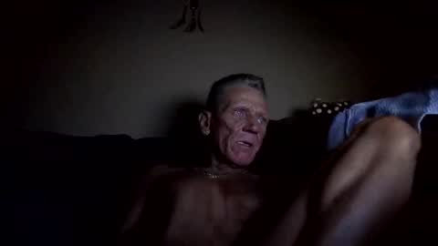 stefy1037 online show from December 10, 4:45 am