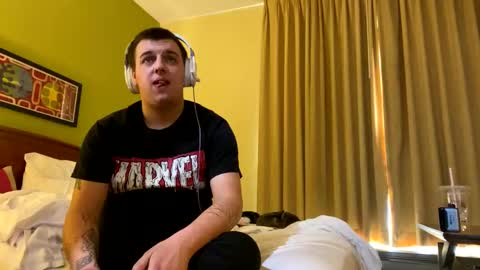 Honestly Im a slut I have a high sex drive and I love talking to people off this platform  online show from February 22, 9:32 pm