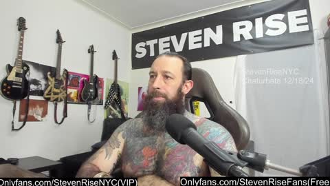 Snapshot of stevenrisenyc chatting on December 18, 11:30 pm StevenRiseNYC online show from December 18, 11:30 pm