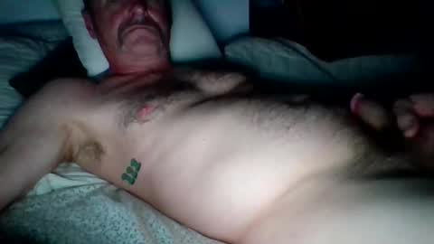 steviehard7 online show from December 17, 8:10 am