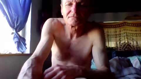 steviehard7 online show from February 25, 4:21 pm