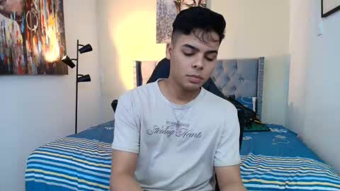 Snapshot of stewart_mateo_ chatting on October 18, 2:49 am stewart online show from October 18, 2:49 am