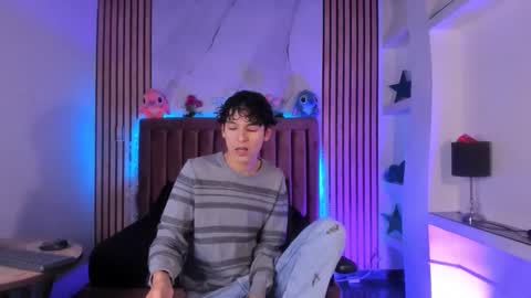 Sthepano  online show from January 13, 7:18 pm