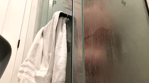 stlhotwifeguy online show from February 17, 6:37 pm