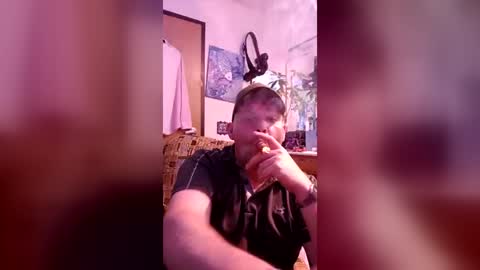 stogiestudcountryboy online show from August 1, 2:21 am