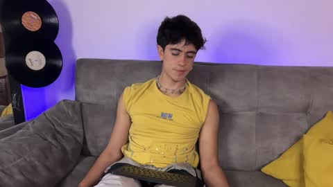 Stolas online show from February 27, 1:40 am