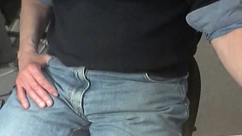 Dave online show from April 10, 9:00 pm