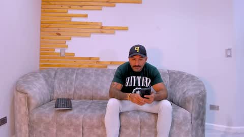 Angel online show from January 10, 1:09 pm