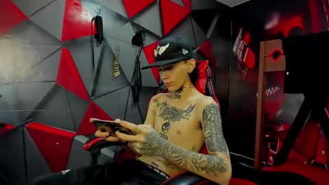Snapshot of straightboy_nick chatting on October 15, 7:38 am NICK online show from October 15, 7:38 am